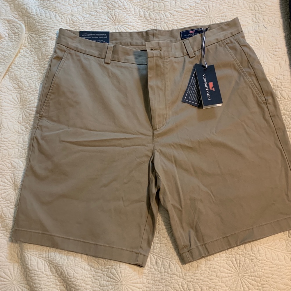 Vineyard Vines 9” Breaker Short